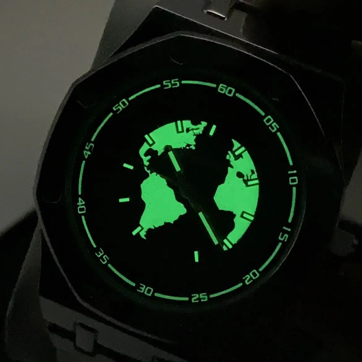 GOOBASEN™ Men's Wandering Earth Hollow Waterproof Luminous Watch